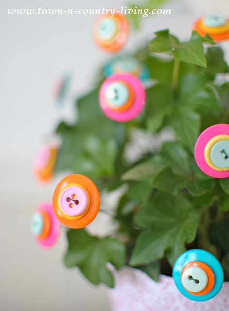 DIY Button Flowers via Town and Country Living