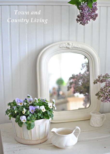 Vintage mirror and flowers