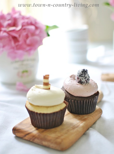 Cupcakes from The Sugar Path in Geneva, Illinois - Town and Country Living blog