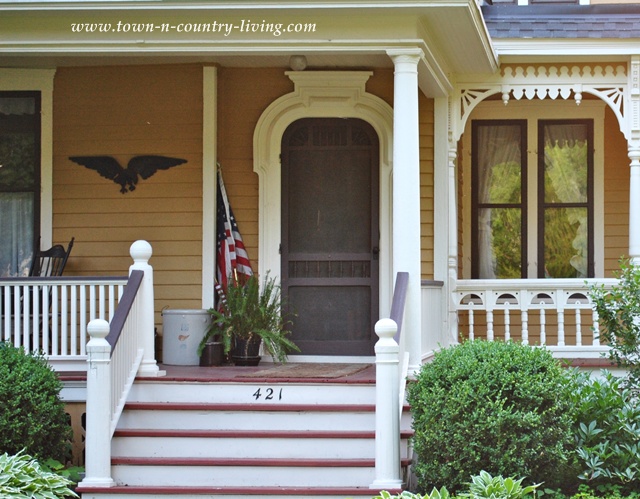Victorian porch with curb appeal