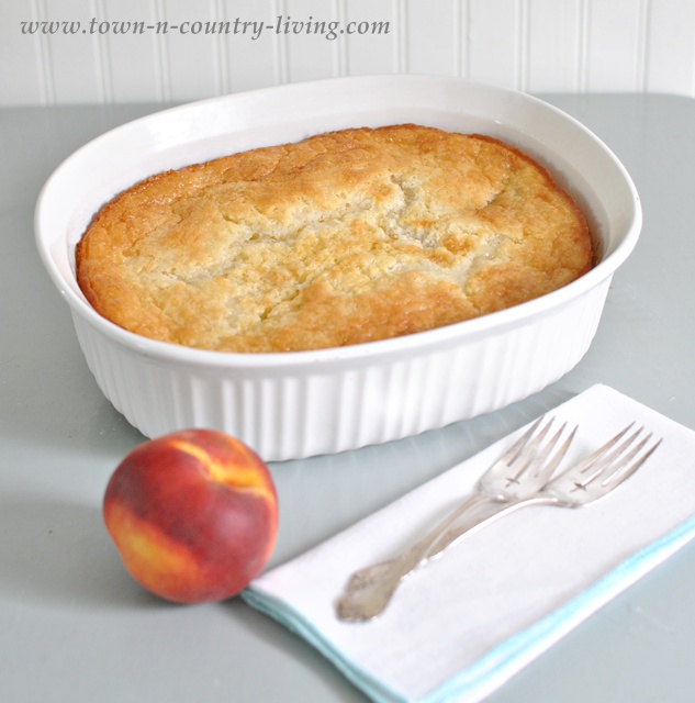 Simple Peach Cobbler Recipe - Town and Country Living