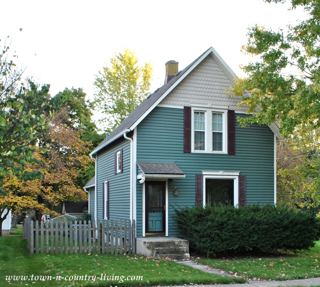 Historic clapboard house via Town and Country Living