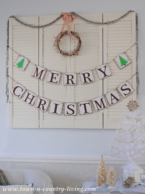 How to repurpose shutters into Christmas wall art