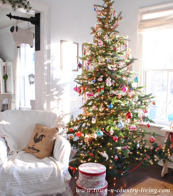 Farmhouse Christmas Tree via Town and Country Living
