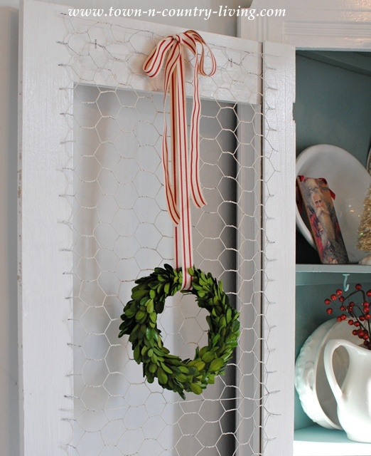 Town and Country Living Christmas Details