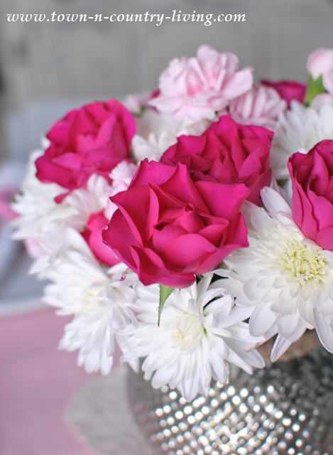 Roses and mums floral arrangement