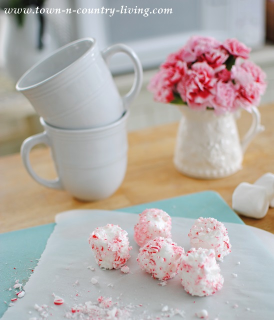 Peppermint Marshmallows for Cocoa