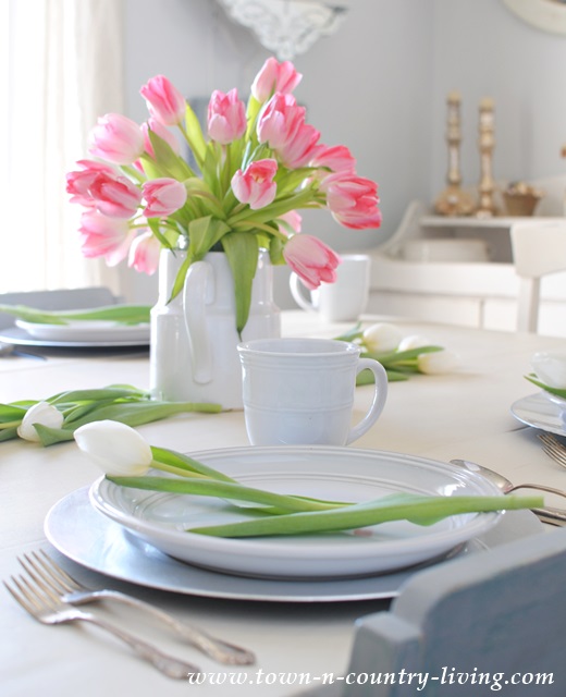 Tulip Centerpiece at Town and Country Living