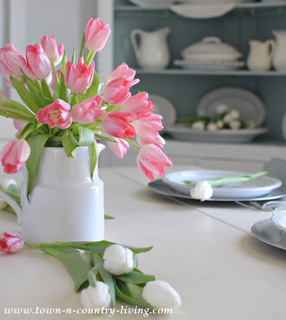 Easy Tulip Arrangement by Town and Country Living