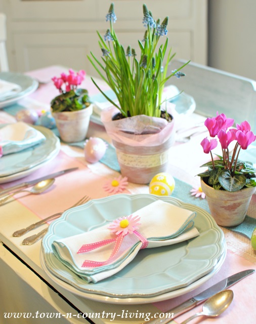 Easter-Table-Setting