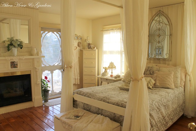 Romantic White Bedroom