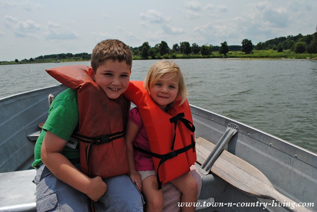 Boating with the kids at Lake Shabbona