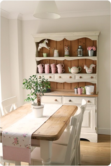 Simple Country Style Dining Room