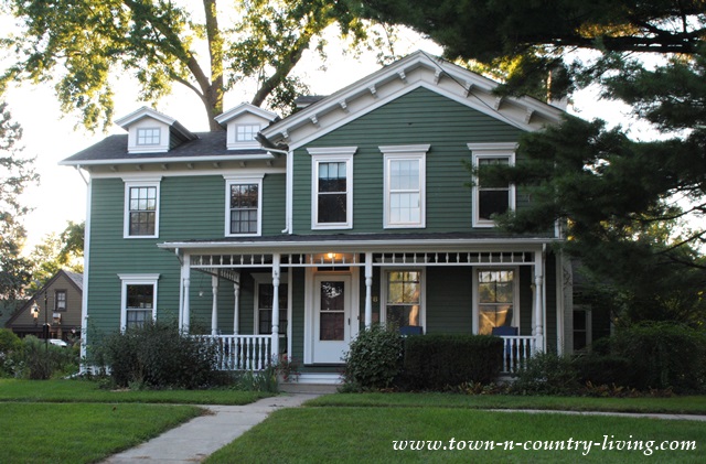 Tour of 15 Historic Homes in Geneva Illinois