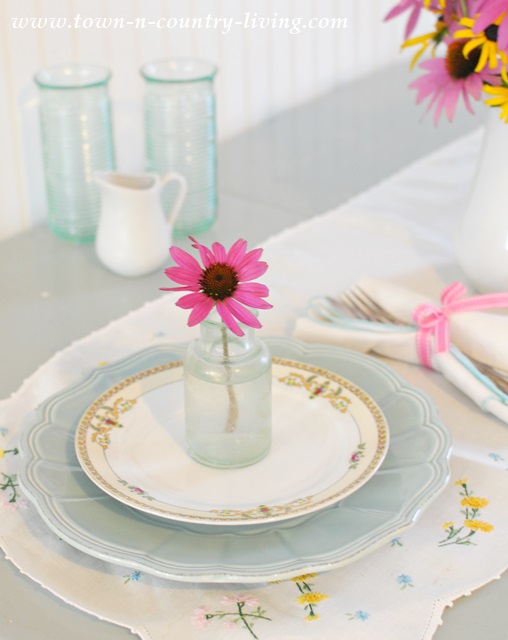 Simple Summer Table Setting with Flowers from the Garden