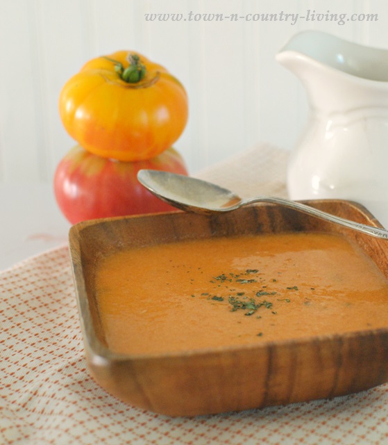 Italian Tuscan Style Tomato Soup