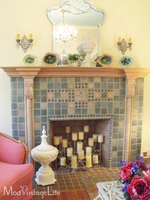 Deco style fireplace at Mod Vintage Life