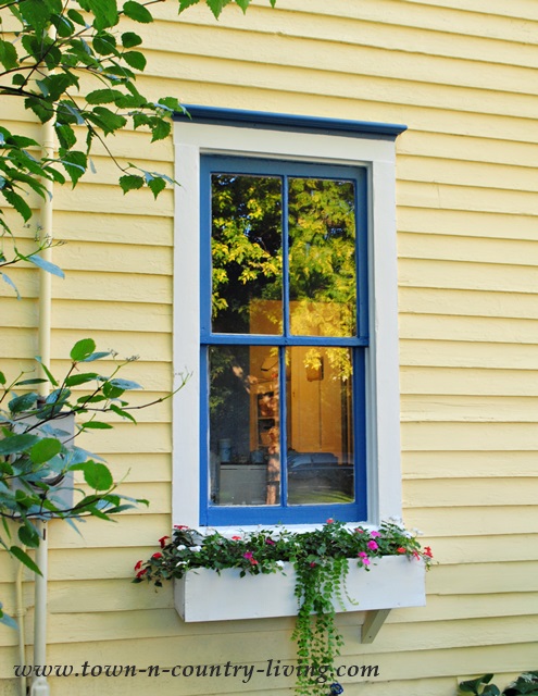 Home Improvement - Exterior Paint Colors on Farmhouse