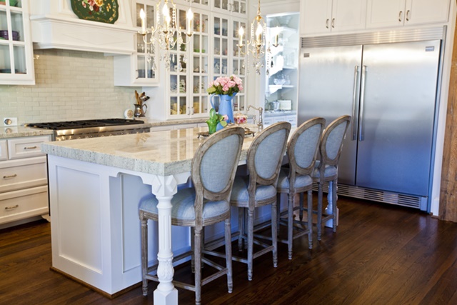 Kitchen Island with French Style Barstools