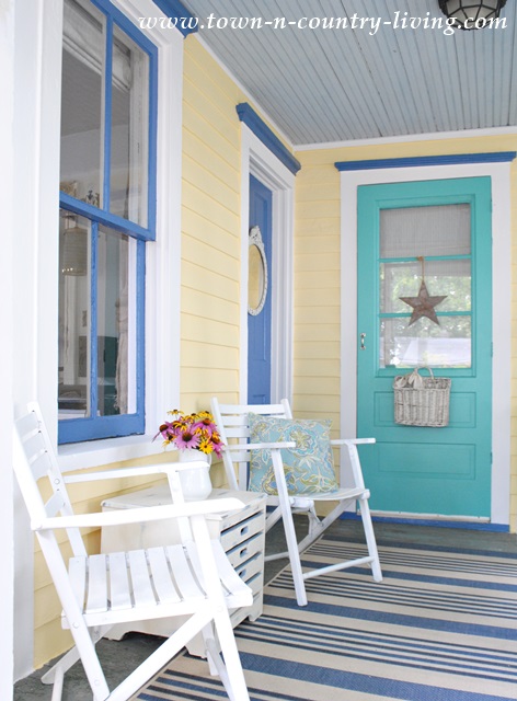 Home Improvement - Exterior Paint Colors on Farmhouse
