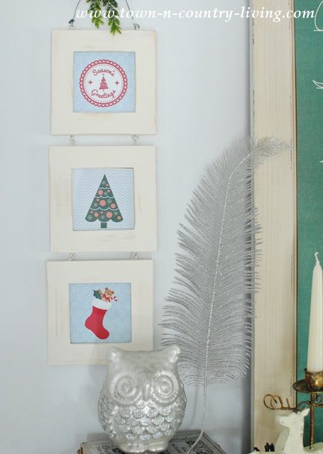 Free Christmas Printables you can tuck in frames for a pretty Christmas vignette