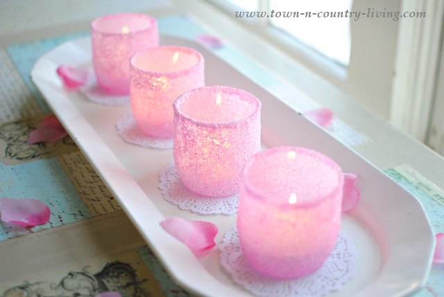 DIY Pink Frosted Votives. Easy tutorial.