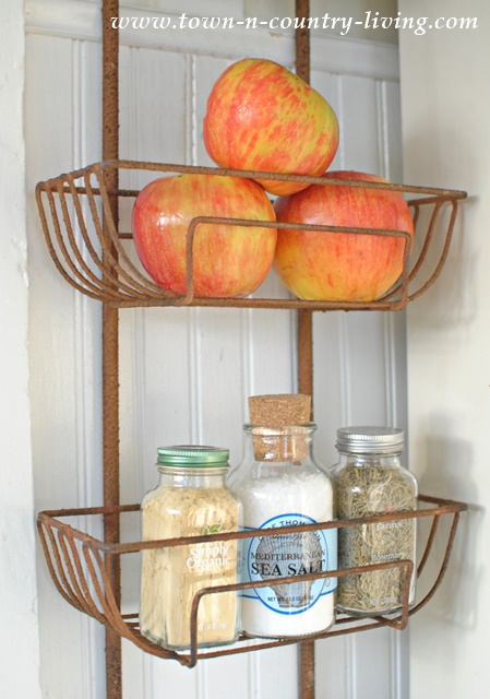 Organize your kitchen with a wall basket hanger