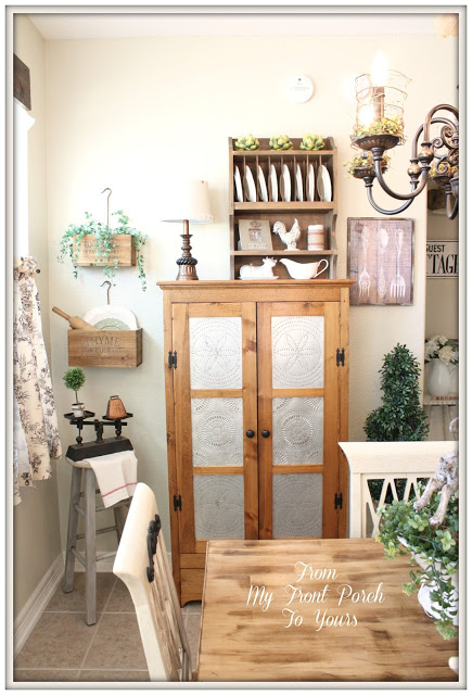 French Country Style Breakfast Nook