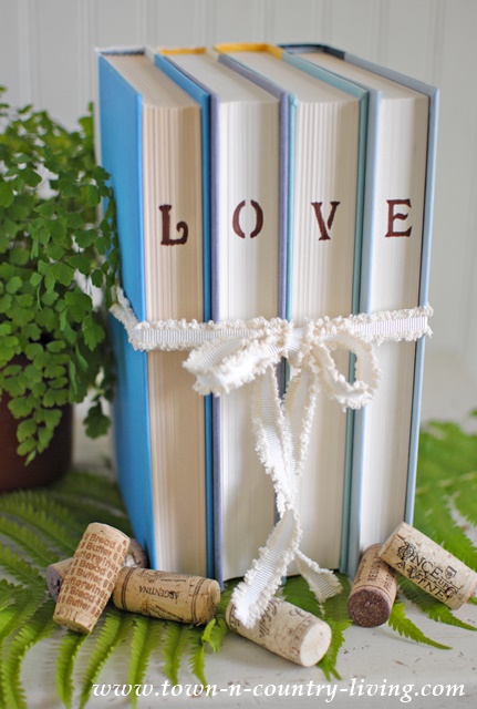 Stenciled Words on Books via www.town-n-country-living.com 