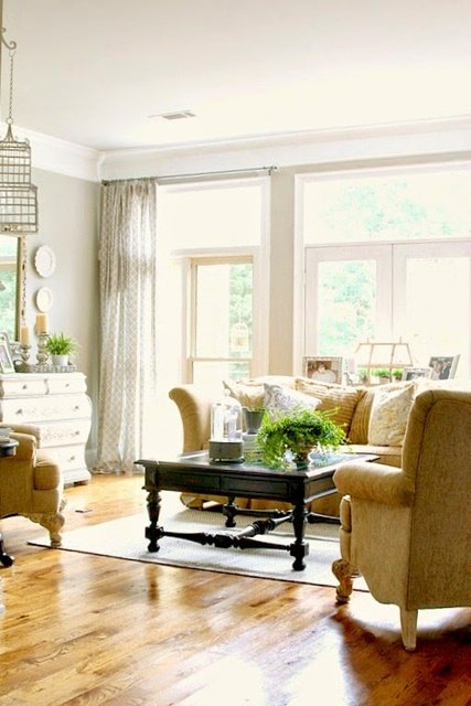Summer Living Room in a Charming Home