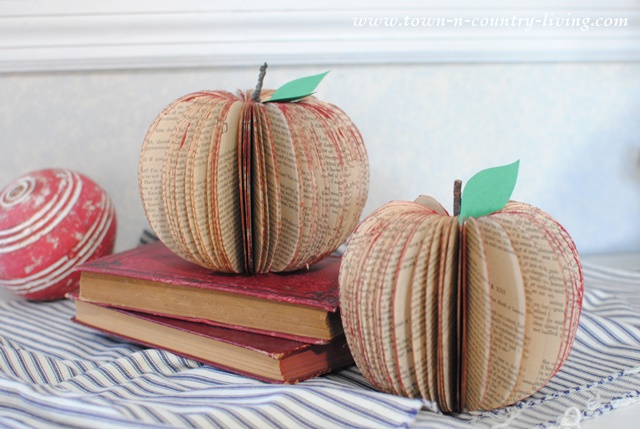 How to Make Book Page Apples