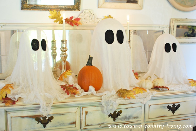 Best DIY Halloween Ghosts Ever!