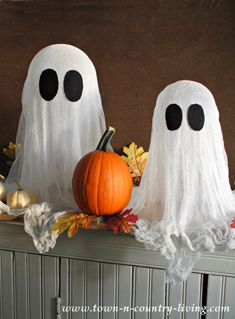 See how to make these adorable Halloween ghosts!